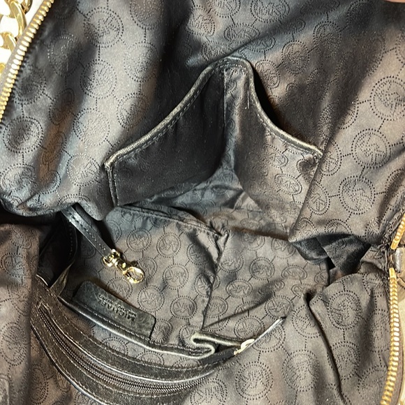 MICHAEL KORS Stunning Black Leather Crossbody/Satchel Bag - Picture 6 of 9